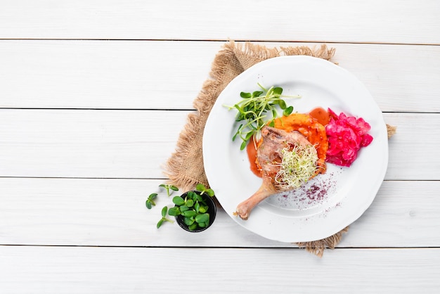 Farfurie apetisantă cu ingrediente proaspete